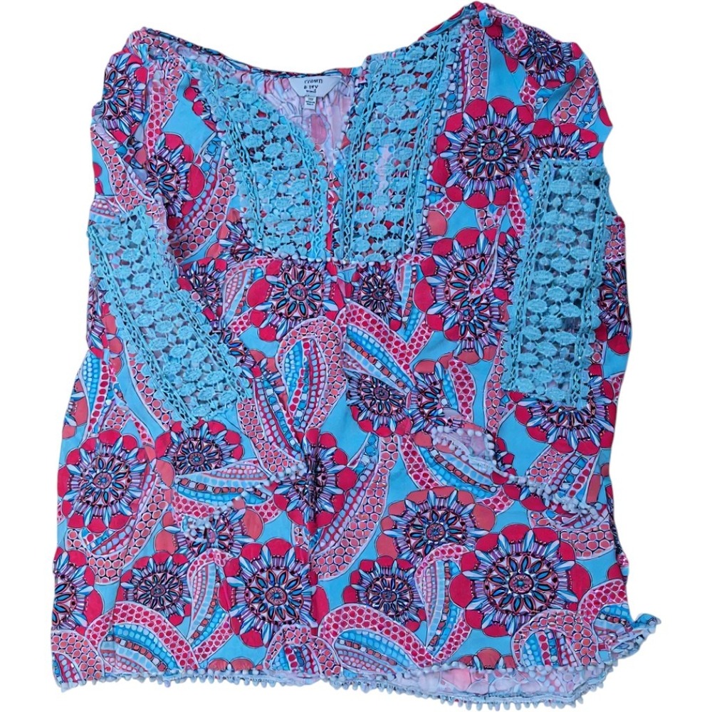 Crown & Ivy Women's 1X Boho Floral Peasant Top Blue Pink Crochet Lace 3/4 Sleeve